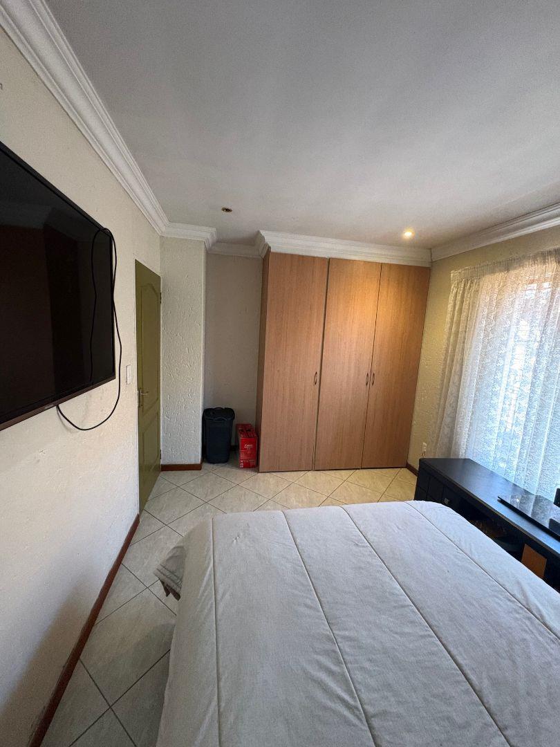 3 Bedroom Property for Sale in Dunnottar Gauteng