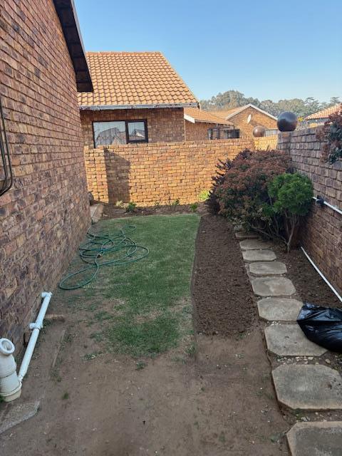 3 Bedroom Property for Sale in Dunnottar Gauteng