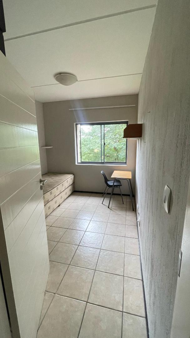 To Let 1 Bedroom Property for Rent in Ruimsig Gauteng