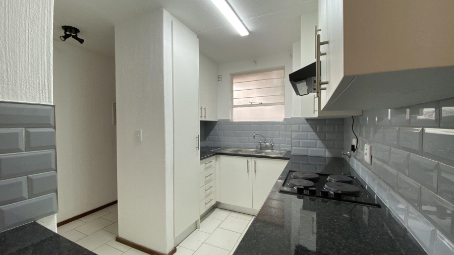 To Let 2 Bedroom Property for Rent in Kensington B Gauteng