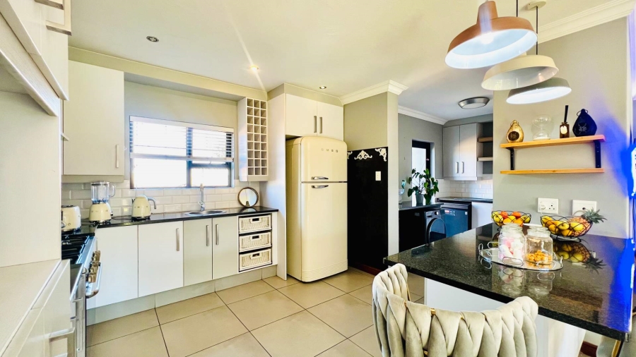 3 Bedroom Property for Sale in Midstream Meadows Gauteng
