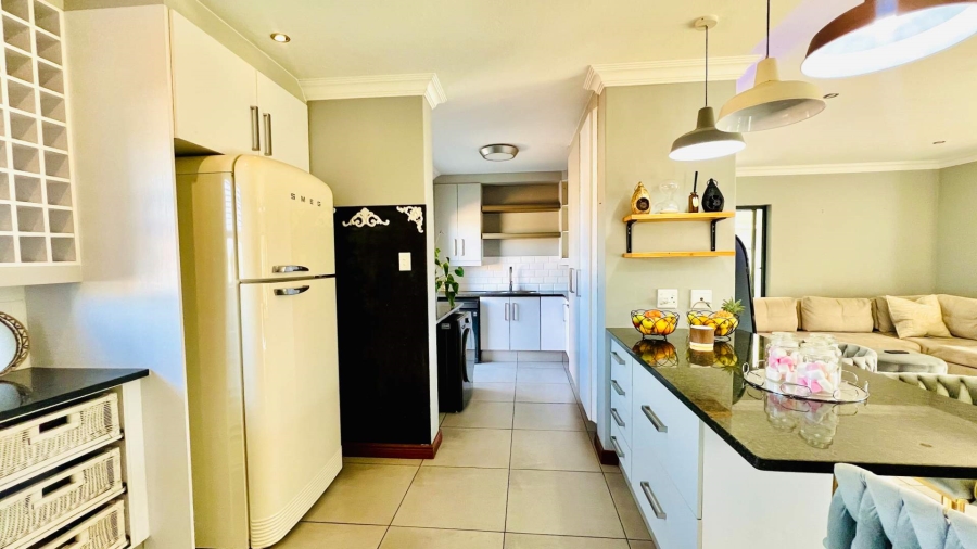 3 Bedroom Property for Sale in Midstream Meadows Gauteng