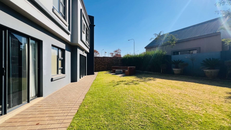 3 Bedroom Property for Sale in Midstream Meadows Gauteng