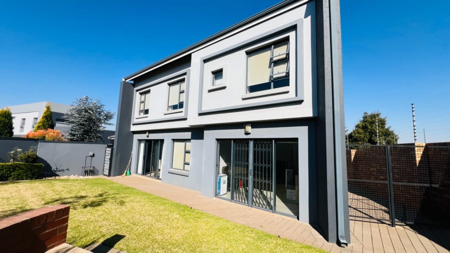 3 Bedroom Property for Sale in Midstream Meadows Gauteng