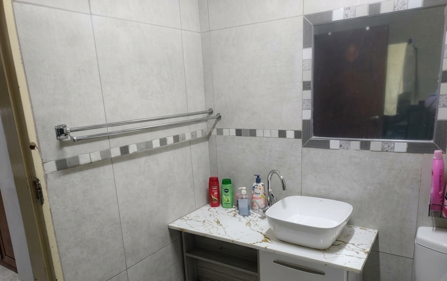 3 Bedroom Property for Sale in Kookrus Gauteng