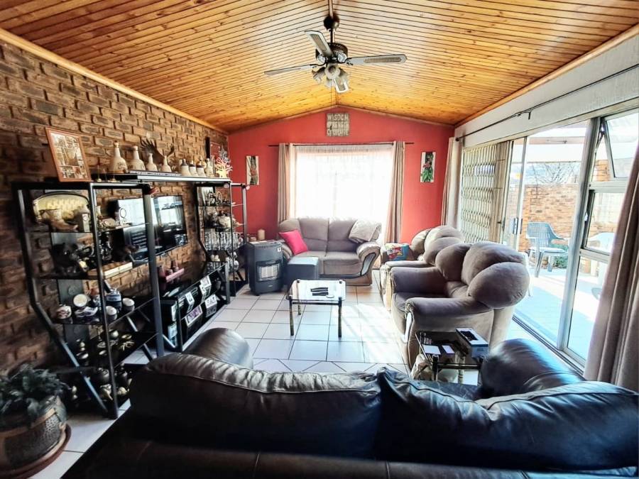 3 Bedroom Property for Sale in Randhart Gauteng