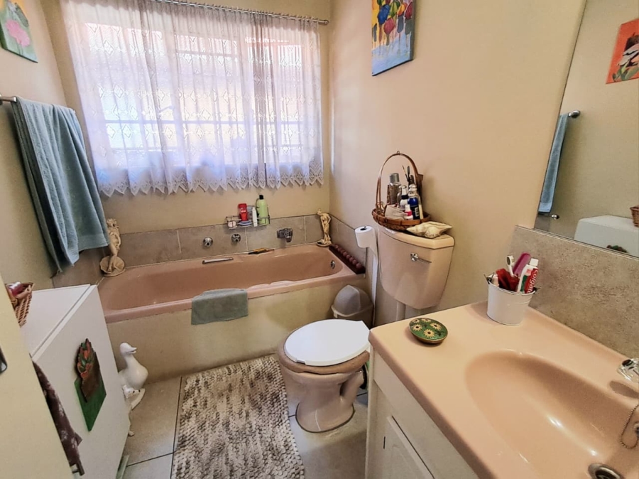 3 Bedroom Property for Sale in Randhart Gauteng