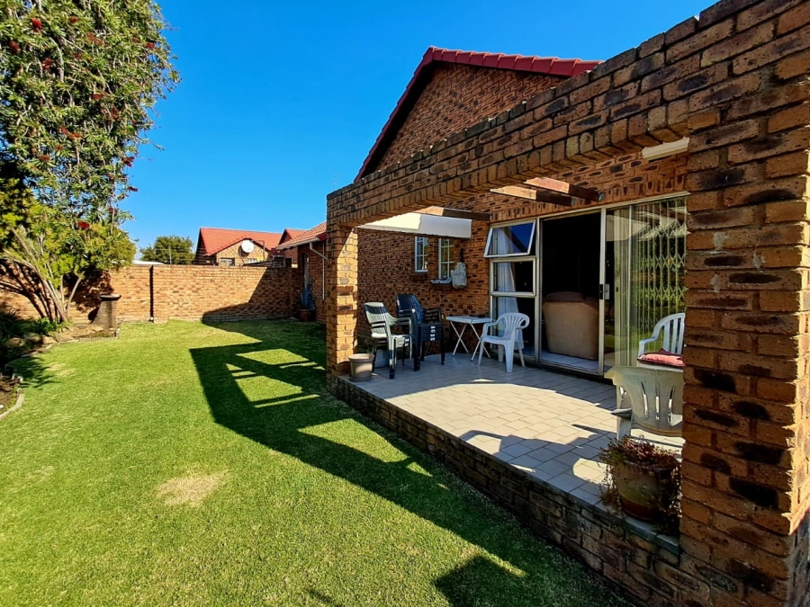 3 Bedroom Property for Sale in Randhart Gauteng