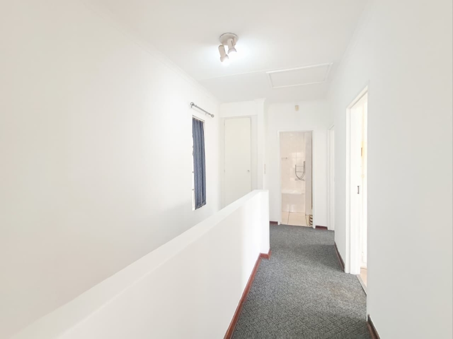 3 Bedroom Property for Sale in New Redruth Gauteng