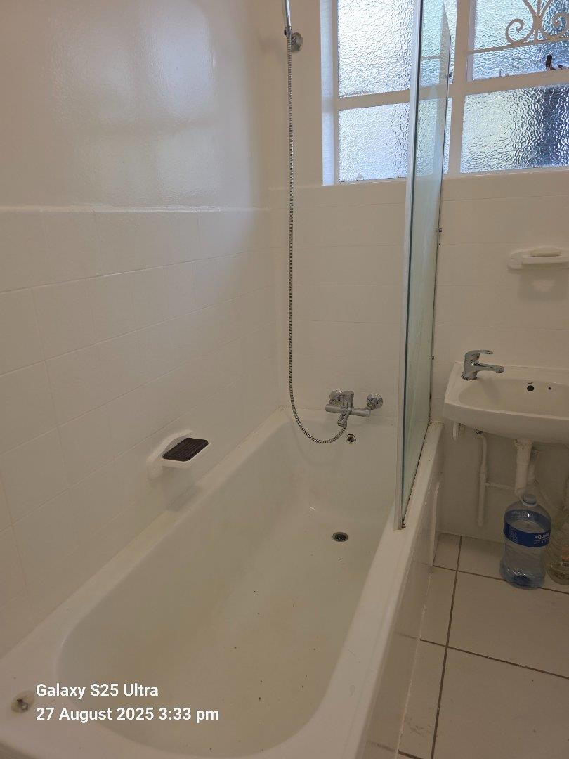 To Let 1 Bedroom Property for Rent in Rosebank Gauteng