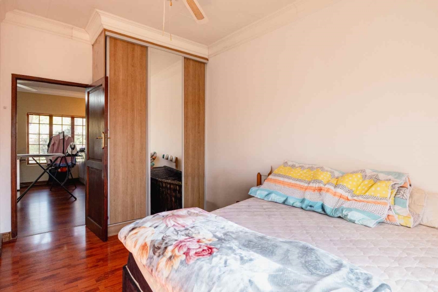 5 Bedroom Property for Sale in Erasmuskloof Gauteng