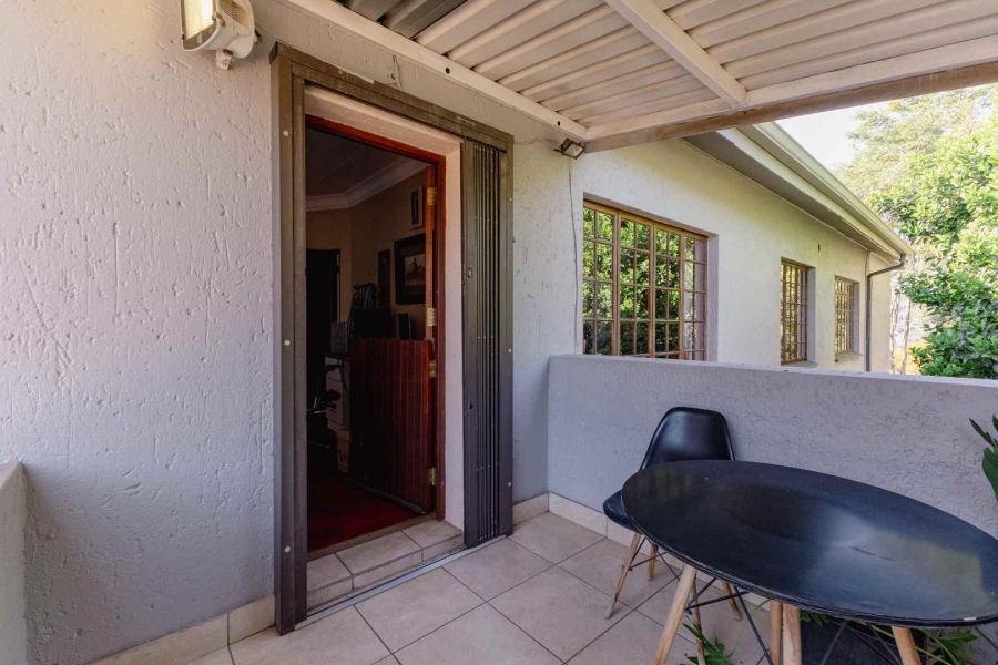 5 Bedroom Property for Sale in Erasmuskloof Gauteng