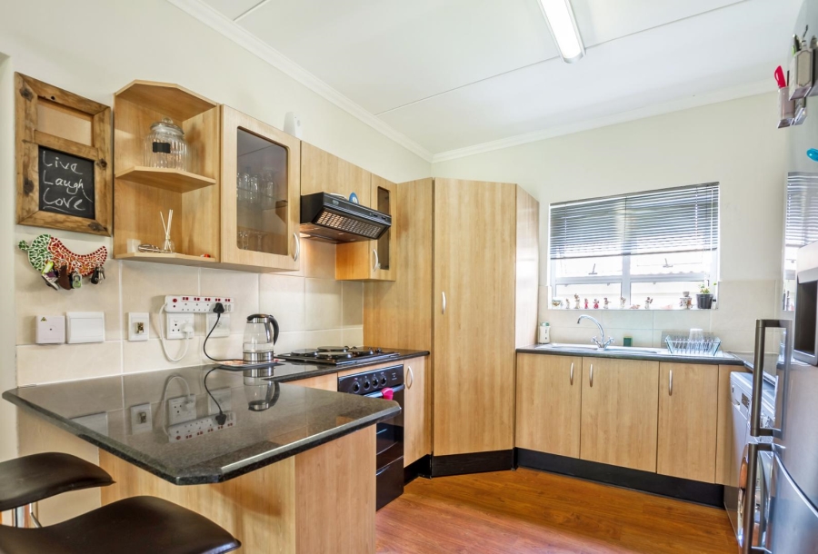2 Bedroom Property for Sale in Lonehill Gauteng