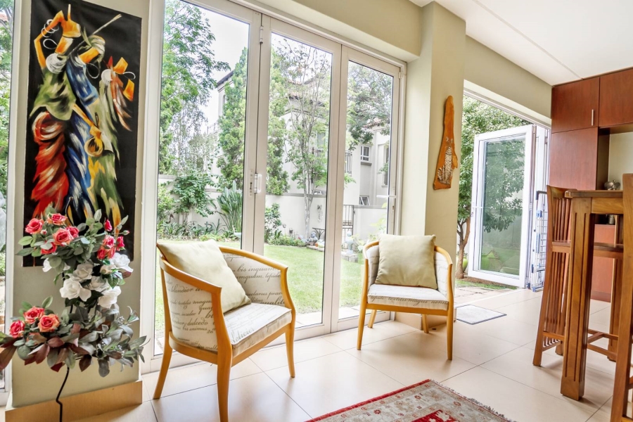 2 Bedroom Property for Sale in Lonehill Gauteng
