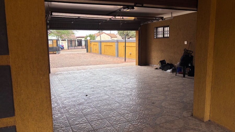 4 Bedroom Property for Sale in Ga-Rankuwa Gauteng