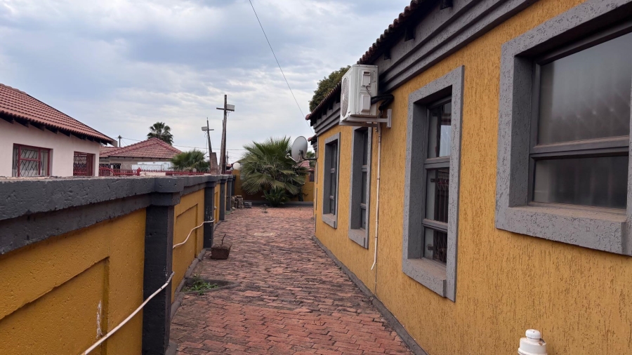 4 Bedroom Property for Sale in Ga-Rankuwa Gauteng