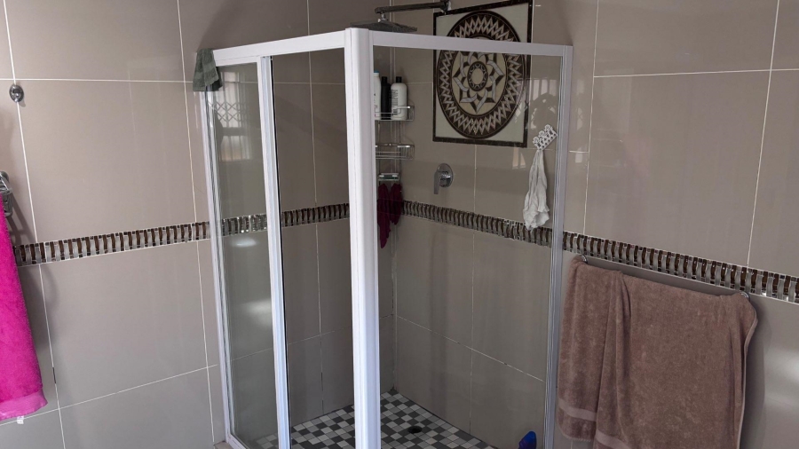 4 Bedroom Property for Sale in Ga-Rankuwa Gauteng