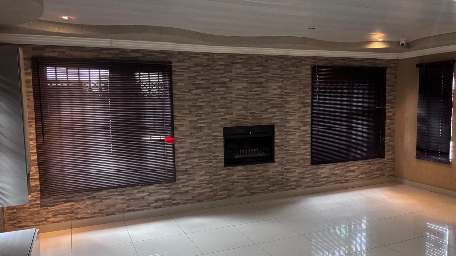 4 Bedroom Property for Sale in Ga-Rankuwa Gauteng