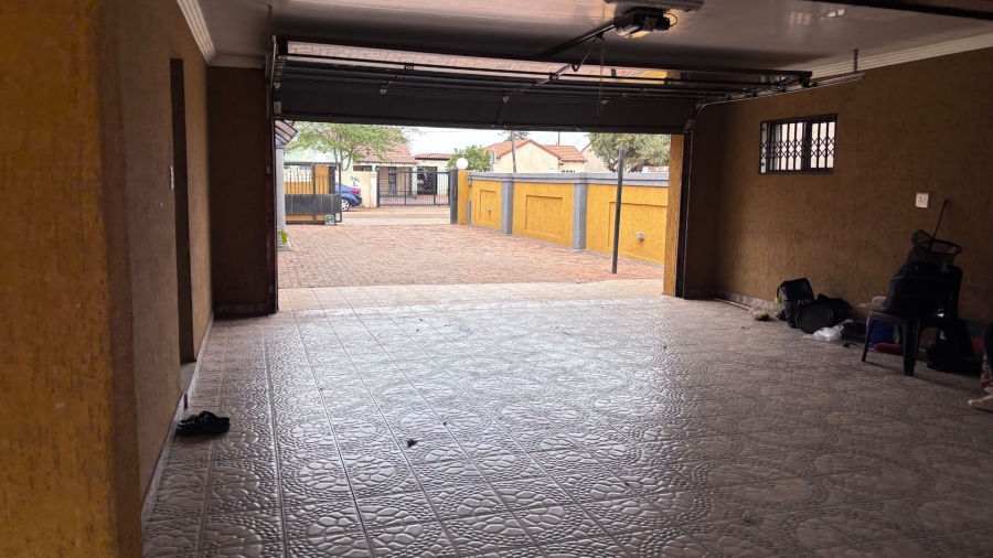 4 Bedroom Property for Sale in Ga-Rankuwa Gauteng