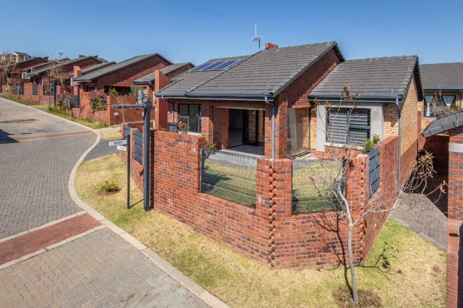 1 Bedroom Property for Sale in North Riding AH Gauteng