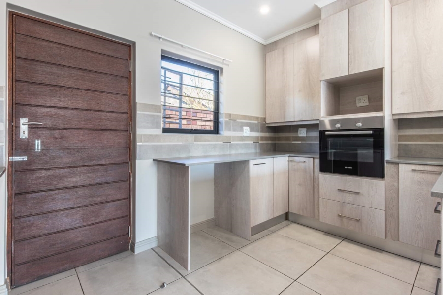 1 Bedroom Property for Sale in North Riding AH Gauteng