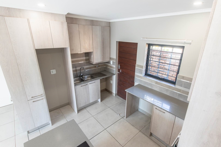 1 Bedroom Property for Sale in North Riding AH Gauteng