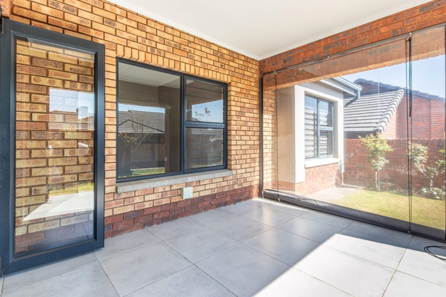 1 Bedroom Property for Sale in North Riding AH Gauteng