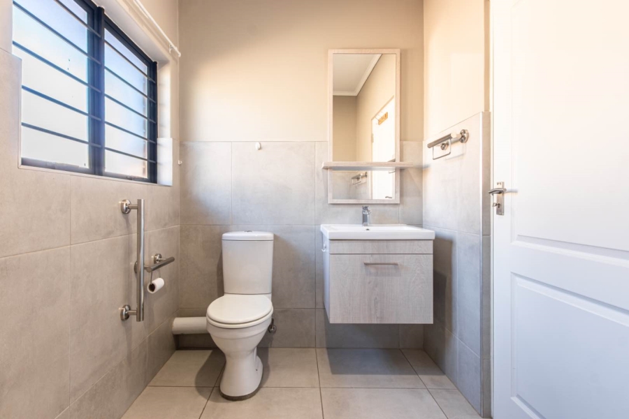 1 Bedroom Property for Sale in North Riding AH Gauteng