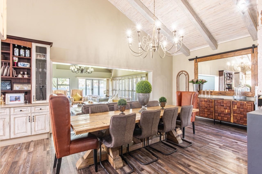 5 Bedroom Property for Sale in Featherbrooke Estate Gauteng