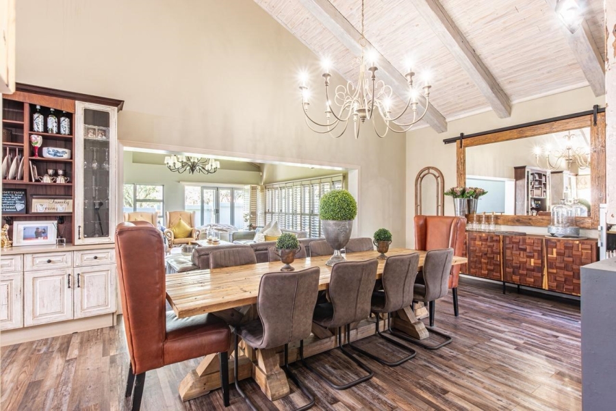 5 Bedroom Property for Sale in Featherbrooke Estate Gauteng