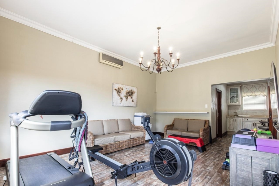 5 Bedroom Property for Sale in Featherbrooke Estate Gauteng