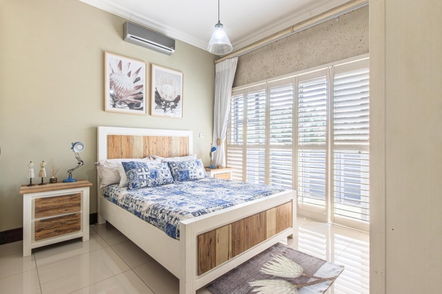 5 Bedroom Property for Sale in Featherbrooke Estate Gauteng