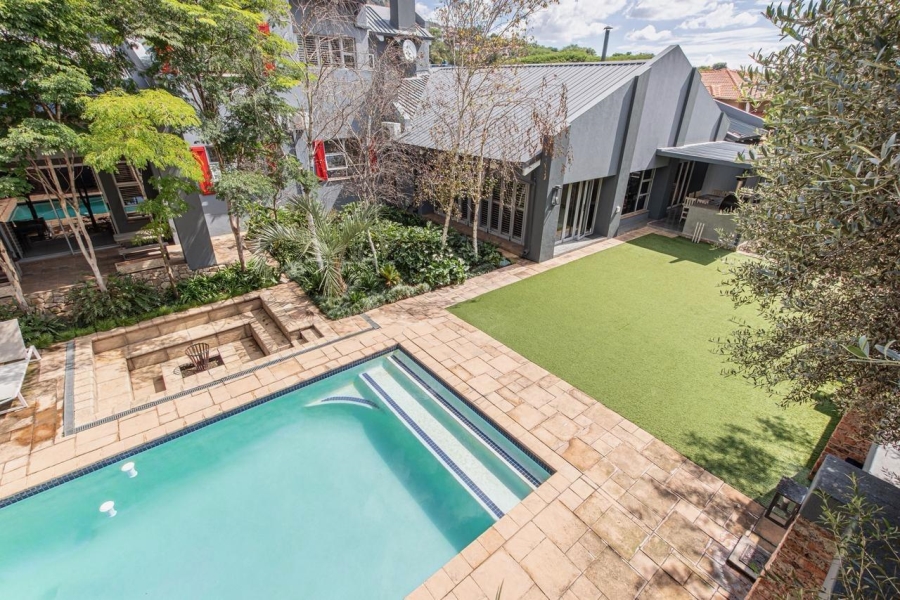 5 Bedroom Property for Sale in Featherbrooke Estate Gauteng