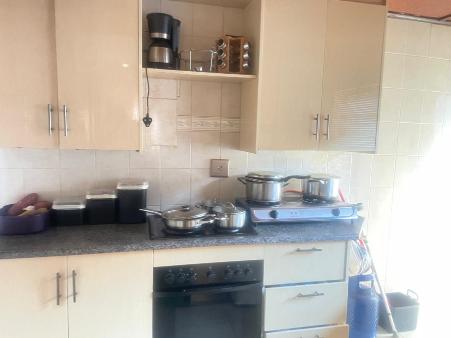 3 Bedroom Property for Sale in Protea North Gauteng