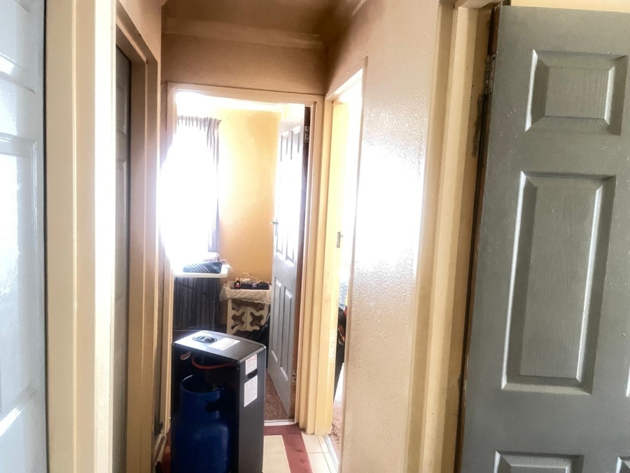 3 Bedroom Property for Sale in Protea North Gauteng
