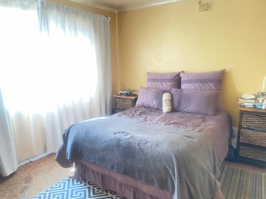 3 Bedroom Property for Sale in Protea North Gauteng