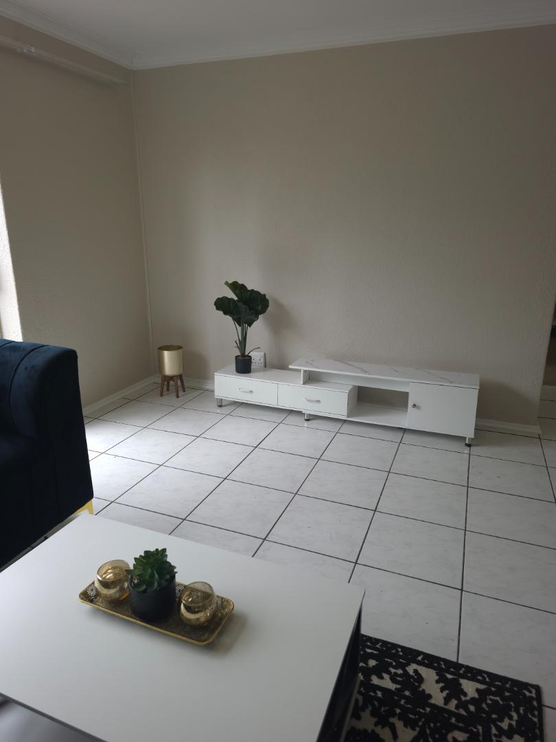 2 Bedroom Property for Sale in Benmore Gardens Gauteng