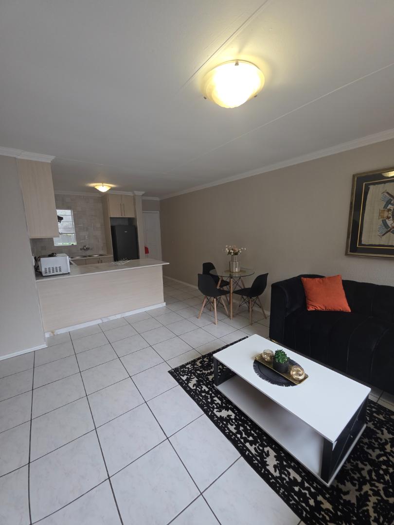 2 Bedroom Property for Sale in Benmore Gardens Gauteng