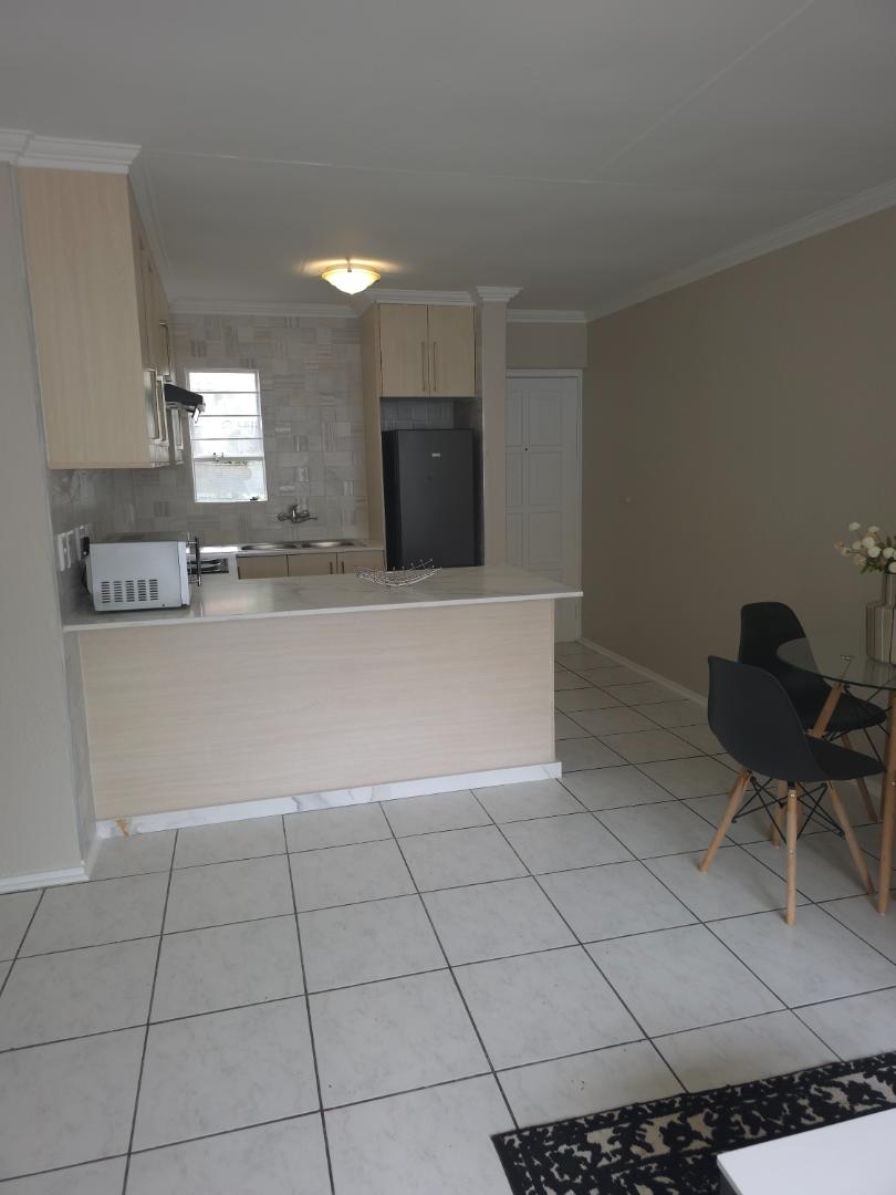 2 Bedroom Property for Sale in Benmore Gardens Gauteng