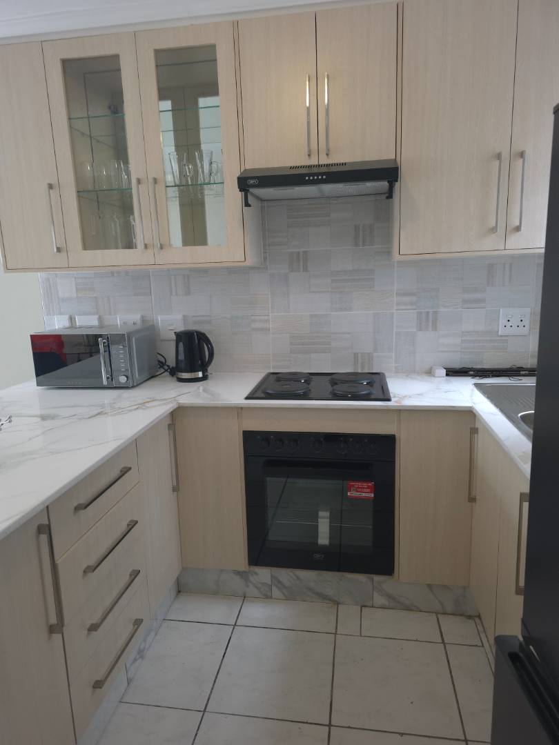 2 Bedroom Property for Sale in Benmore Gardens Gauteng