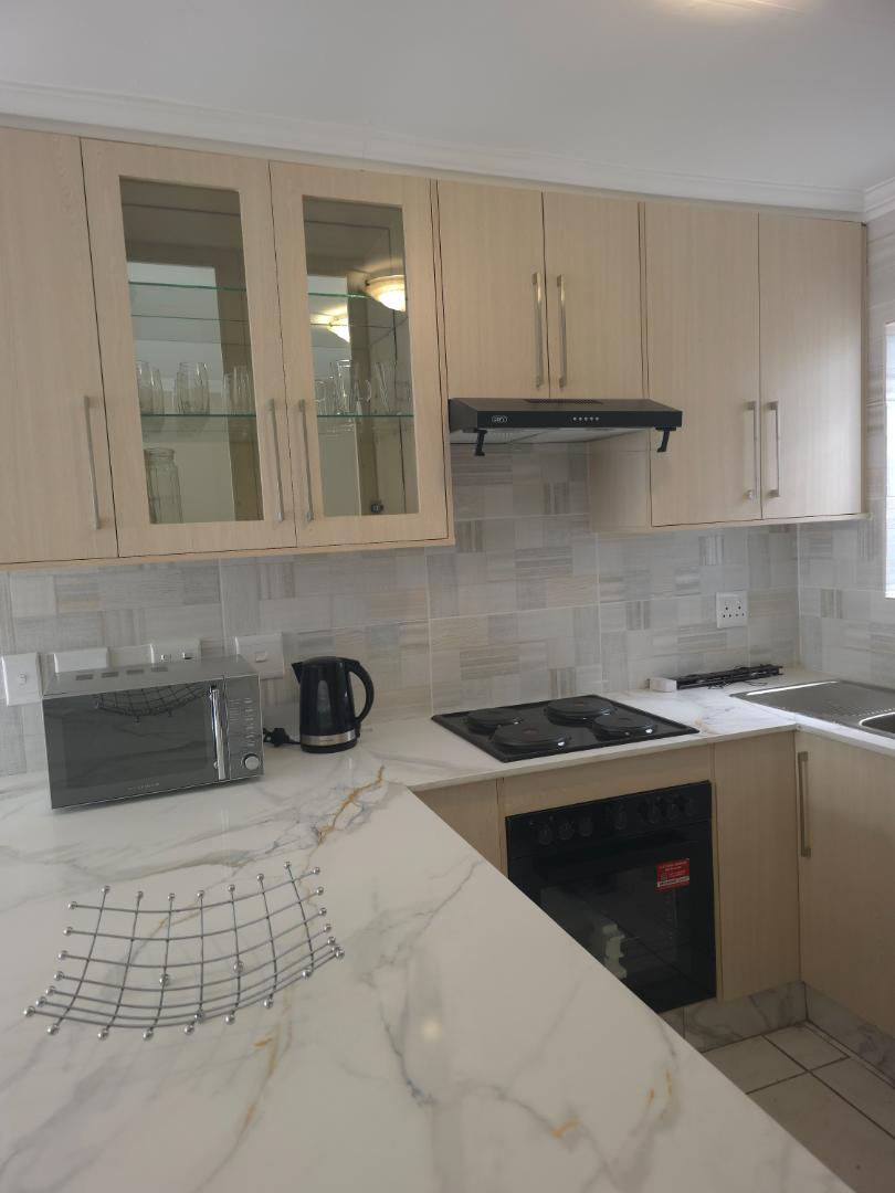 2 Bedroom Property for Sale in Benmore Gardens Gauteng