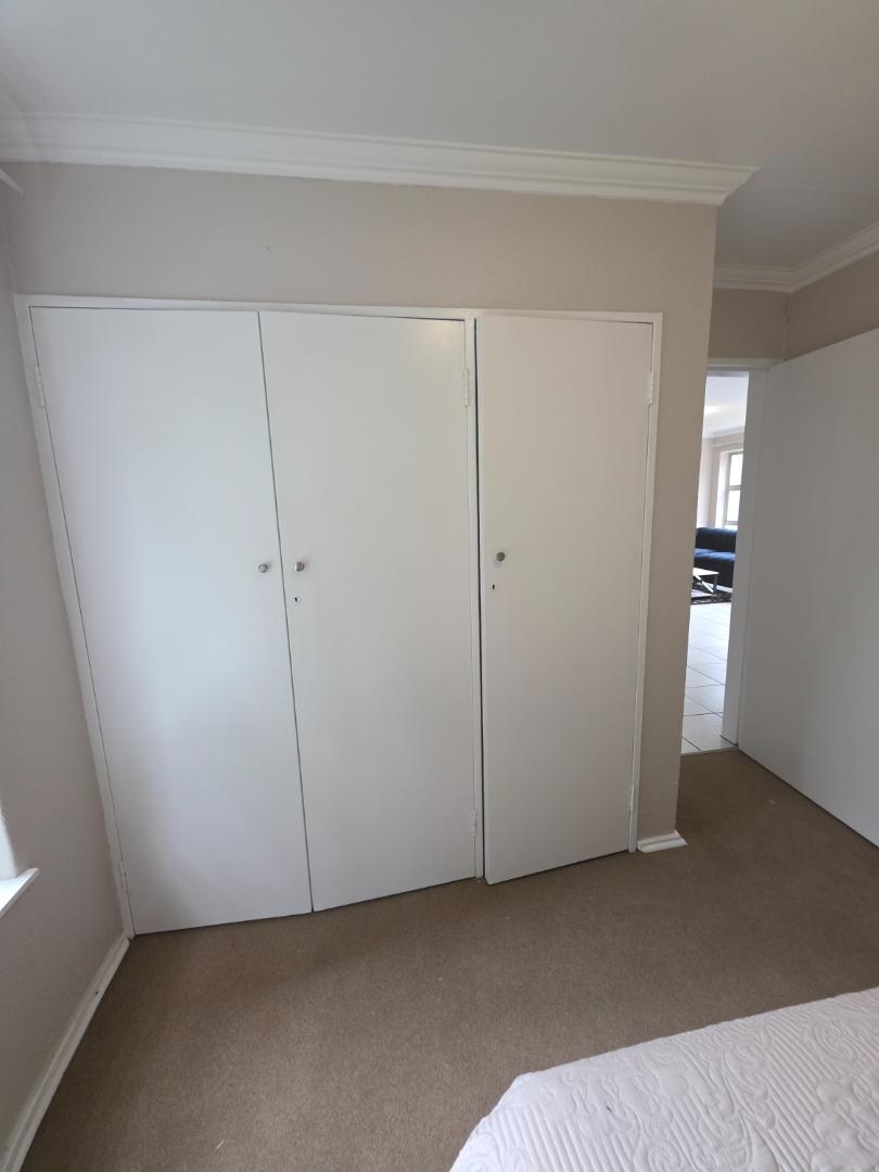 2 Bedroom Property for Sale in Benmore Gardens Gauteng