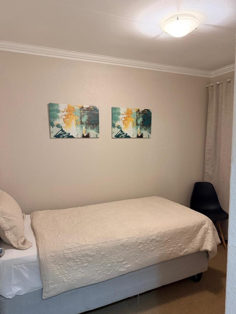 2 Bedroom Property for Sale in Benmore Gardens Gauteng