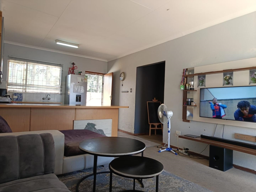 1 Bedroom Property for Sale in Weltevreden Park Gauteng