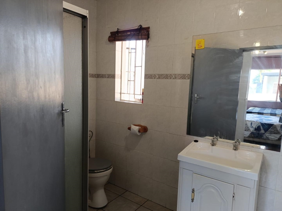 1 Bedroom Property for Sale in Weltevreden Park Gauteng