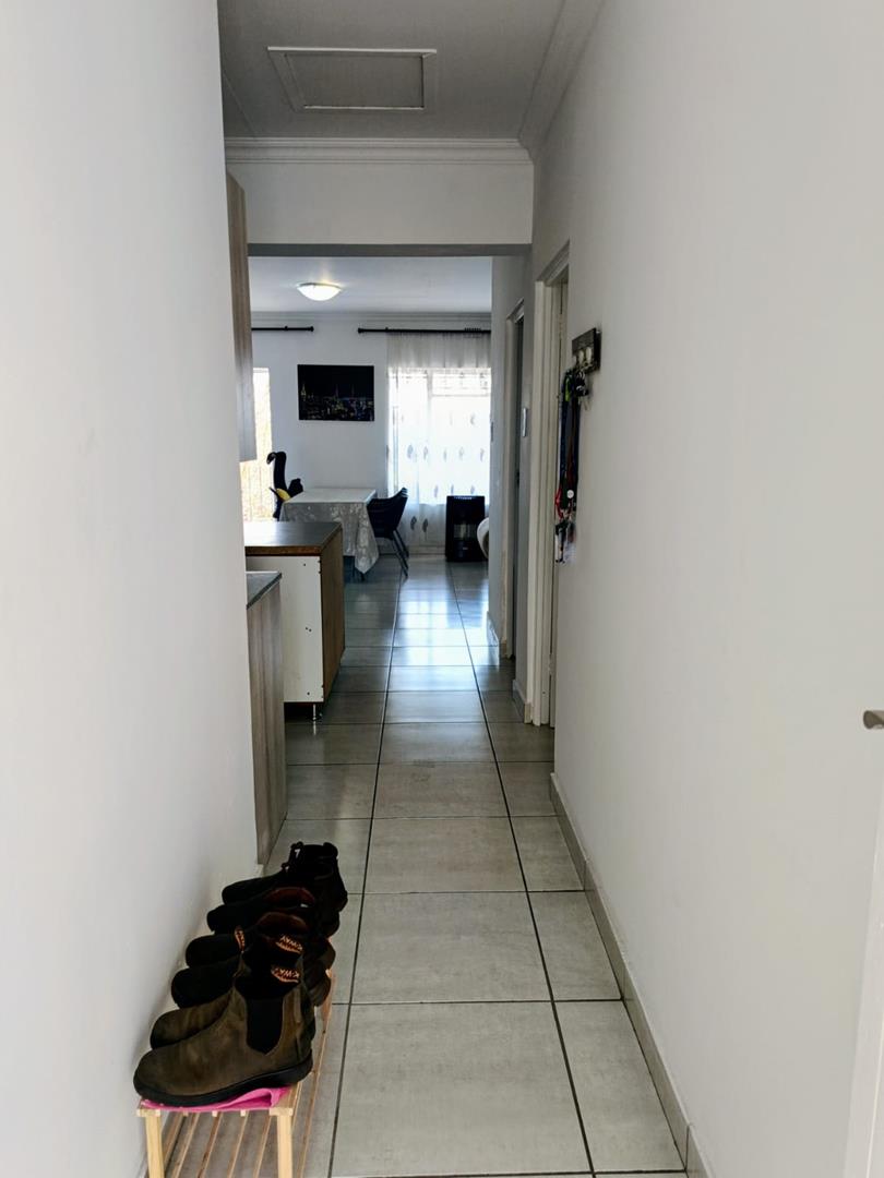 2 Bedroom Property for Sale in Floracliffe Gauteng