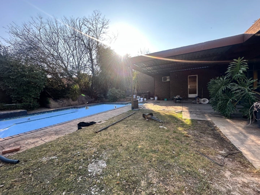 4 Bedroom Property for Sale in Brackenhurst Gauteng