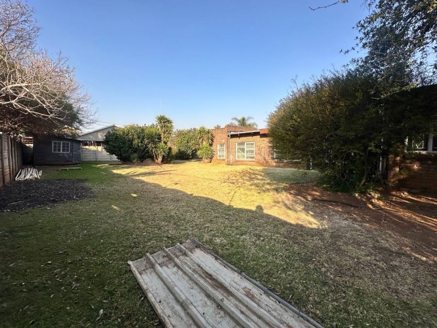 4 Bedroom Property for Sale in Brackenhurst Gauteng
