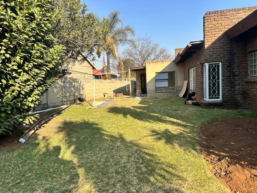 4 Bedroom Property for Sale in Brackenhurst Gauteng