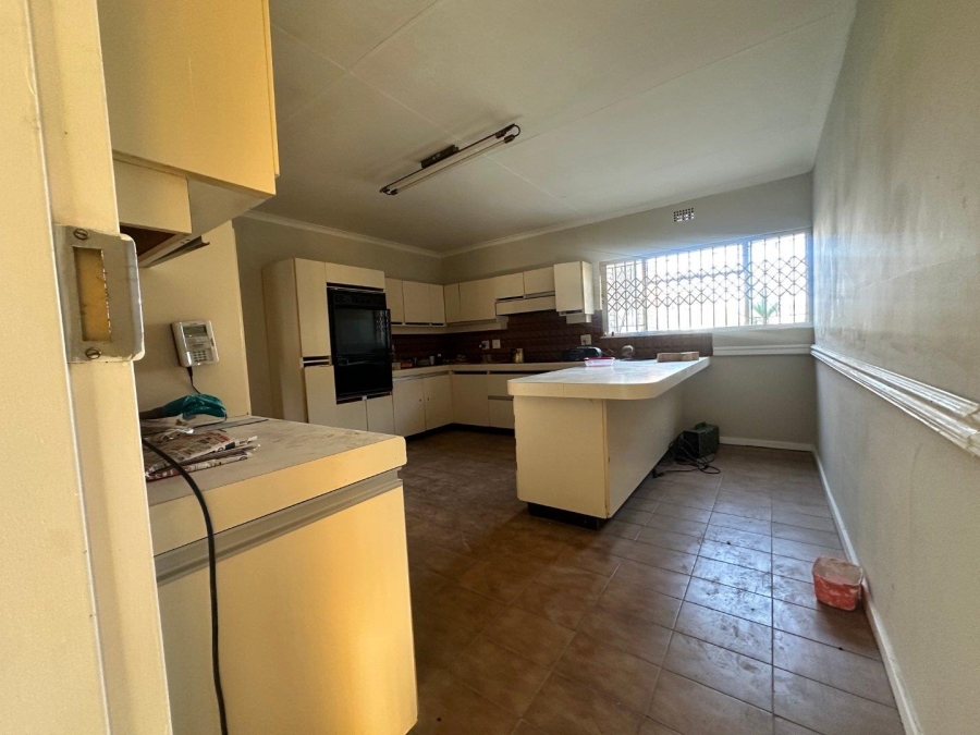 4 Bedroom Property for Sale in Brackenhurst Gauteng